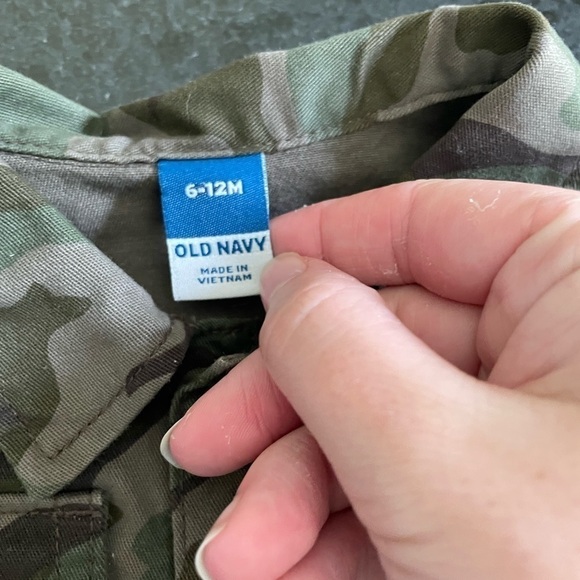 Old Navy Fall Bundle 6-12 Months - Picture 5 of 8